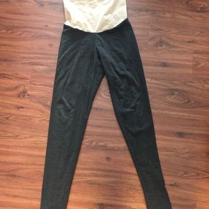 Maternity clothes and waste band